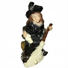 Bruxa Velha  com Vassoura